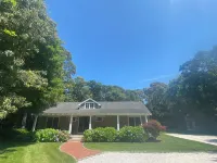 Oak Bluffs Family Retreat - Private Roundabout, Walk to the Beach & Downtown OB. Hotels near Trinity Park Tabernacle