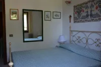 House with garden - Heated Hotel a Muravera