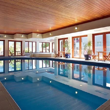 Cumberland Resort Lorne private Apartment near beach, pool, spa, tennis, shops