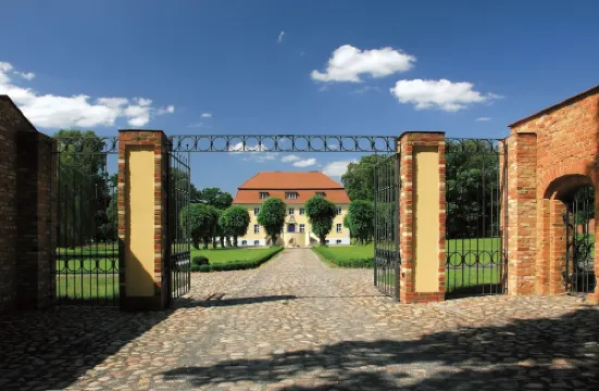 Vacation apartment Minna Gutshof Lobendorf Hotels in Vetschau