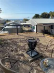 Cute retro-themed beach shack - 5 mins from the sea