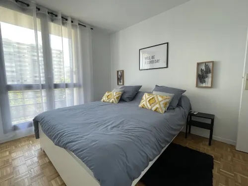 Appartement Familiale 3 pcs 2ch 72 m2 à la Porte de Paris + Parking Gratuit