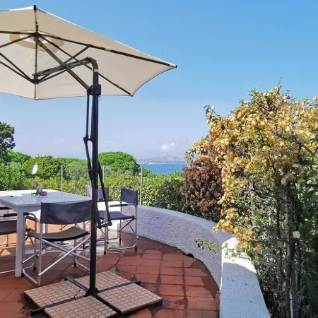 Detached villa with large terrace with sea view - 200 mt from the sea