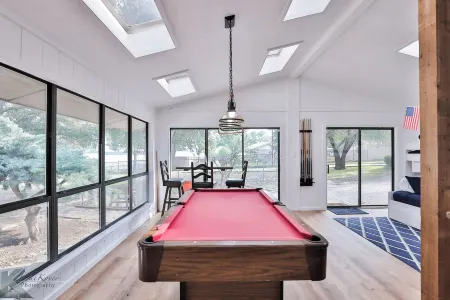 Shady Oaks Lake Coleman Retreat