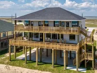 BRAND NEW GORGEOUS 5000sf 8 BEDROOM DREAM BEACH FRONT HOME - near Surfside beach