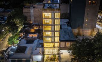 2. LIN 부티크 ..