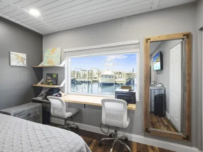 Seaside Serenity Hotels near Little Jim Bridge Park