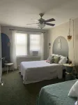 Private 2 Bedroom Apt with bike storage 1 mile to the GAP and C&O Canal / Hotels near Lakeview Pavilion