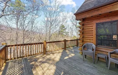 Big Bear Lodge: Massanutten Escape - Sleeps 14, 2 Min to Slopes
