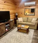 Cozy cabin on Lake Ludwig with a nice view of the lake. Pet friendly!