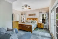 Big Canoe! 3 Masters, 2 Decks, Hot Tub, Fire Pit!