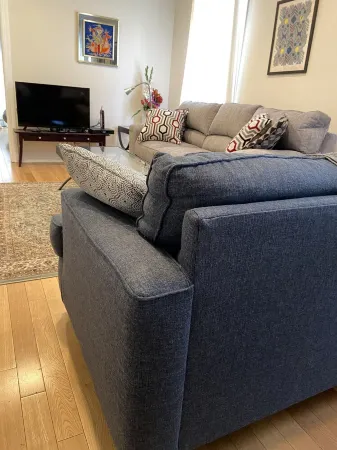 Comfy & Convenient Suburban Oasis