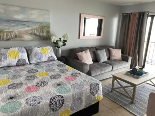 Great studio, wonderful amenities, OCEAN views!
