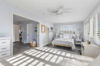 Strandcastle - Oceanview  - Dog Yard - SO much Parking! - Steps from Sand