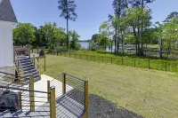 Custom built lake house on Lake Murray with New pool and hot tub!! Hotels in Lake Murray of Richland
