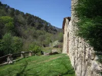 Former Cévennes silkworm farm surrounded by 5 hectares of private land Hôtels à proximité de : Office de Tourisme des Cévennes au Mont Lozère