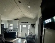 Cityline suite Three miles to PC, RIC, BROWN, JWU, &RISD 波塔基特住宿飯店