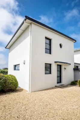 Set Sail at la Villa Enora Bretagne  Spa Pool 100m from the Beach Hotels in Sibiril