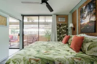Oceanfront Condo/Hawaiian Style. 1Bd, w/AC & Wifi Hotels near Moonshot Play Space, LLC