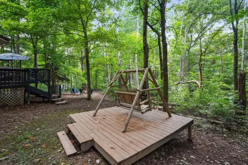 Boho Decor, Quiet, Wooded Lot, Flexible Cancellation Policy