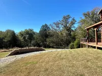 Secluded log cabin in the Shawnee national Forest