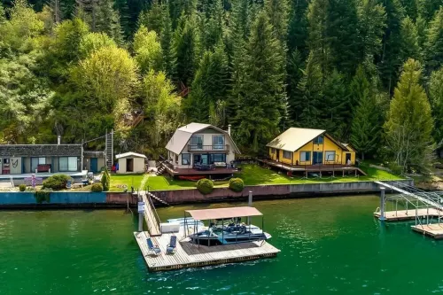 Barn Owl Cabin - Lakefront Home with a Private Dock
