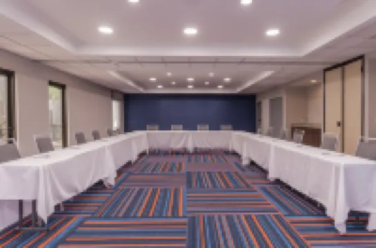 Hampton Inn & Suites St. Louis/Chesterfield Hotels in Chesterfield