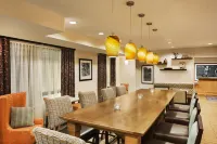 Hampton Inn Shawnee Các khách sạn ở Shawnee
