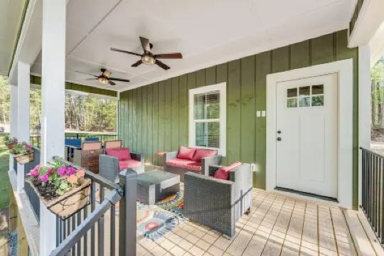 Rainyville - Emerald: Charming cottage with loft in Walhalla, South Carolina