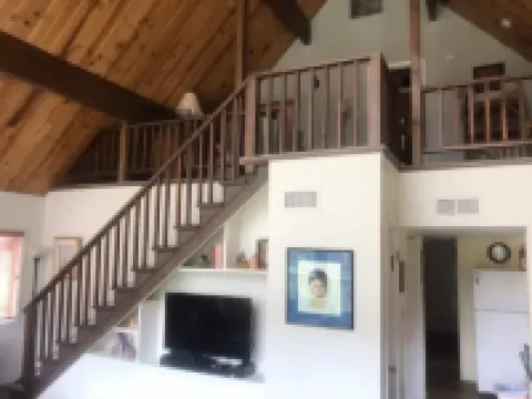 Historic A-Frame Panoramic Red Rock Views!