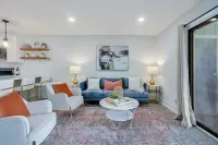 Ocean+Lake Views--Newly Renovated Condo