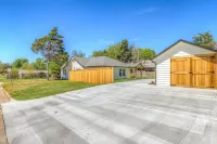 Luxury 3BD 2bath Near EXPO & TU Hotels near Tulsa International Airport