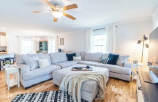 NEW! Bowers Retreat - Sleeps 10 - Steps to beach! 10 Minutes to DE Turf!