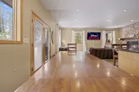Breck’s Grand Estate with Hot Tub, Game Room and Alpine Vistas for 10