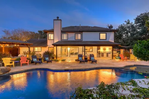 North Austin Oasis near Domain  20 min to Downtown