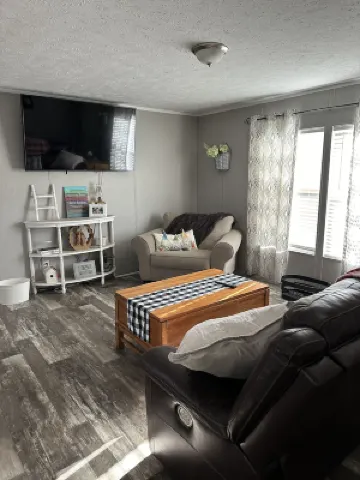 Ready for some R&R? We are 1 mile from the State dock and Nick's Boat dock!