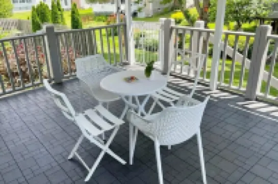 3BR, Sleeps 6, Onsite Parking & Gym Access