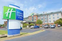 Holiday Inn Express & Suites MILLINGTON-MEMPHIS AREA by IHG - parking