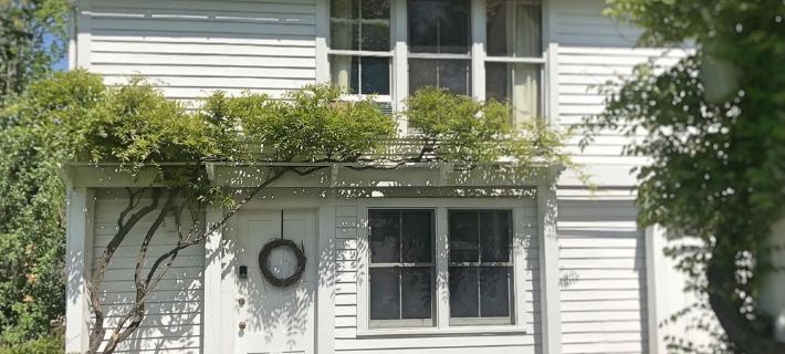 Sunny studio apartment close to downtown Hotele w: Waldo County