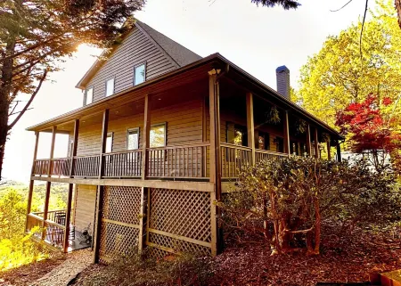 Spectacular Views-5Br-Hot Tub-Game Rm-Top Location-Dog Friendly-Near Wineries!