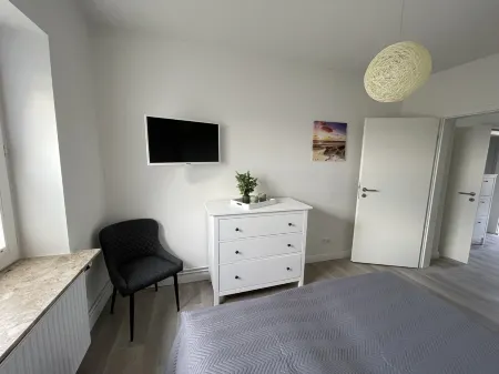 Mila vacation apartment with direct sea view and small sauna