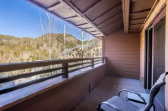 4-Bedroom Condo at River Run - Rates Reduced for Fall Festival Season!