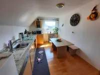 Großzügige 2-zimmer Wohnung mit Eigenem Garten