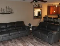 Freshly Remodeled Condo with amazing Grand Glaze View!