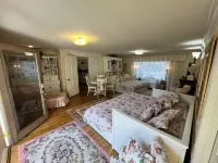 TUDOR COTTAGE SUITE - Autzen Stadium - PK Park - UO - Hayward Field