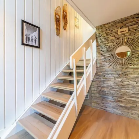 LOCATION!  3 Min. Walk to Village and Gondola, Remodeled 4 bdrm
