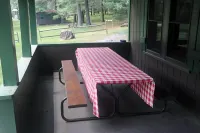 Lovely cabin with perfect view of Clarion river in charming Cooksburg