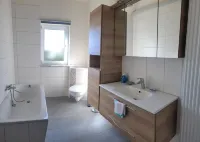 Vacation home in a quiet location with field view near Lake Leppinsee Hotels in der Nähe von Kleine Aussichtsplattform Priesterbäker See