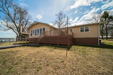 Grand Lake Waterfront home 5 minutes to the boat launch!