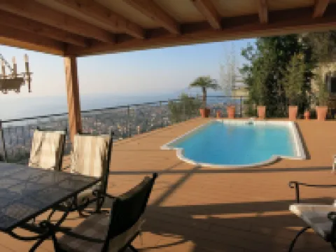Luxury living on 100m2 with a magnificent view of Lake Garda - golf and biker paradise